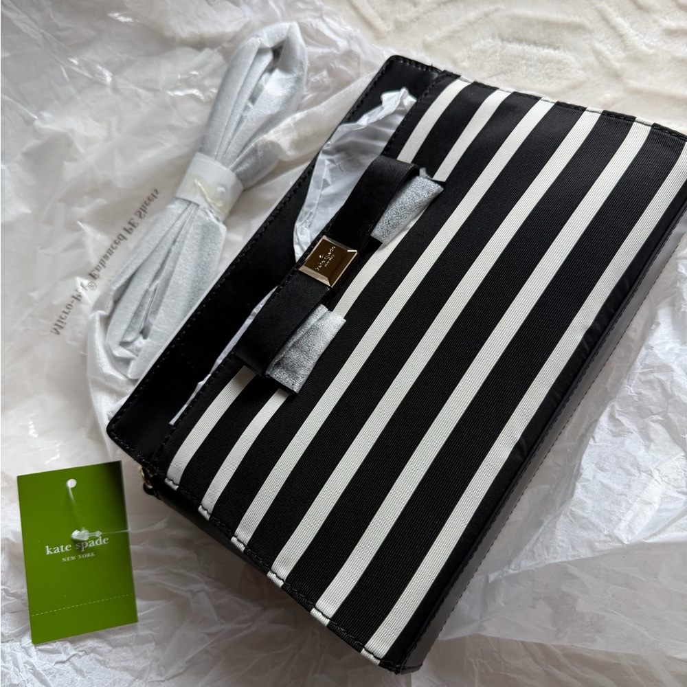 🖤🤍 Kate Spade Angelica Montford Park Crossbody – Black/White – NWT 🖤🤍 - Picture 2 of 6